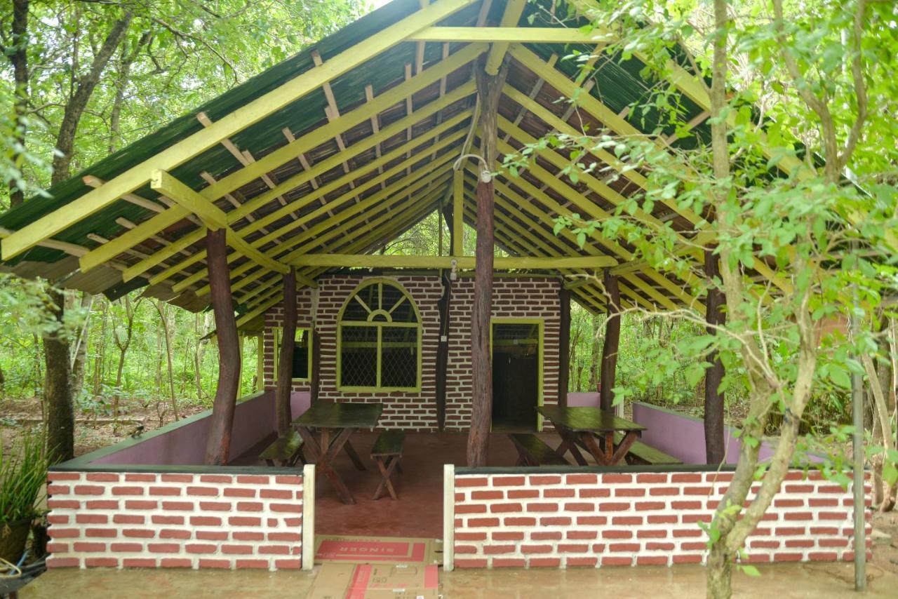 Spice Village Hotel & Restaurant Habarana Exterior foto