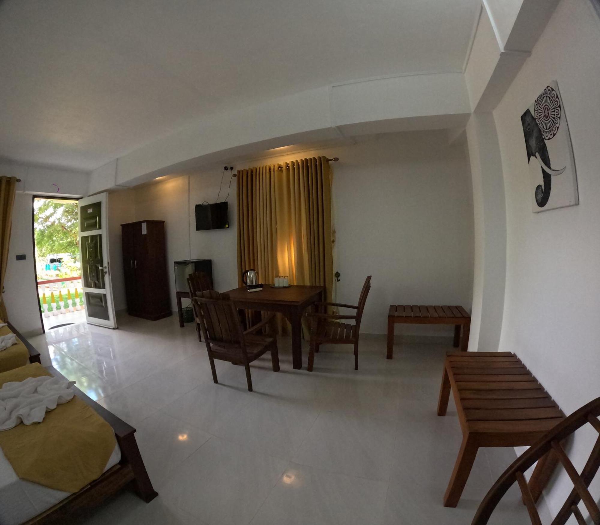 Spice Village Hotel & Restaurant Habarana Exterior foto