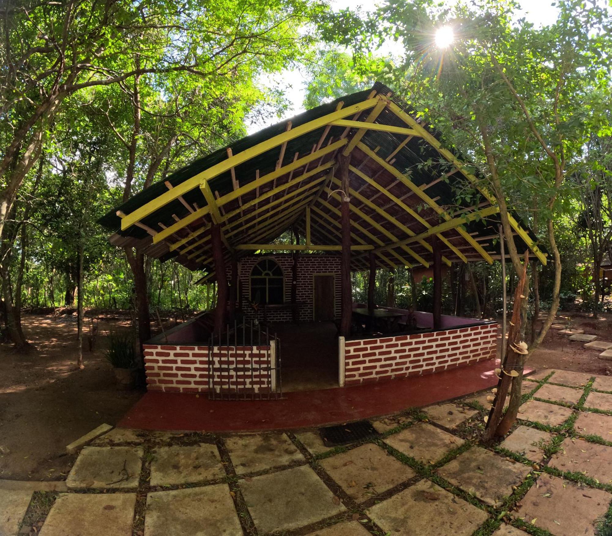 Spice Village Hotel & Restaurant Habarana Exterior foto