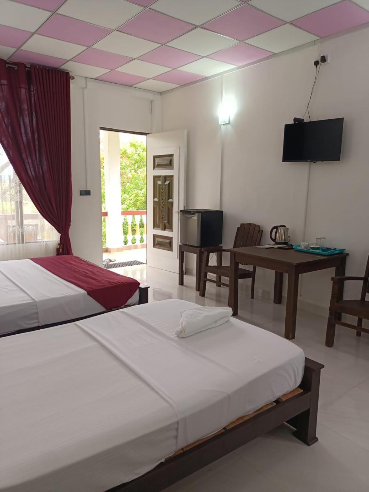 Spice Village Hotel & Restaurant Habarana Exterior foto